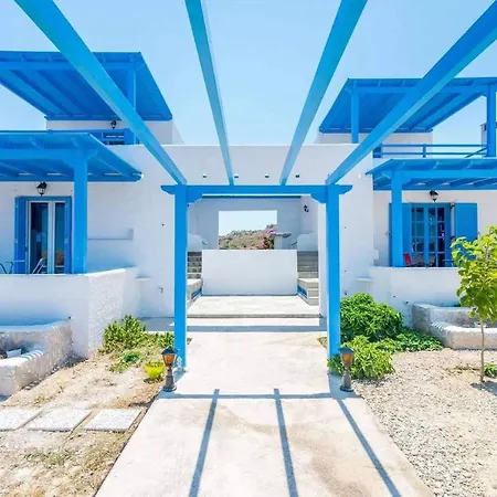 Blue Paradise * Πάχαινα